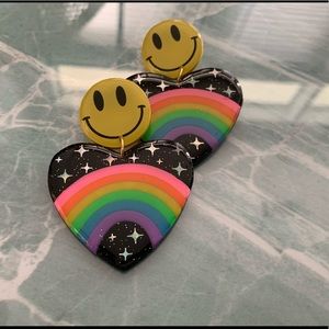 Blush Daisy Earrings